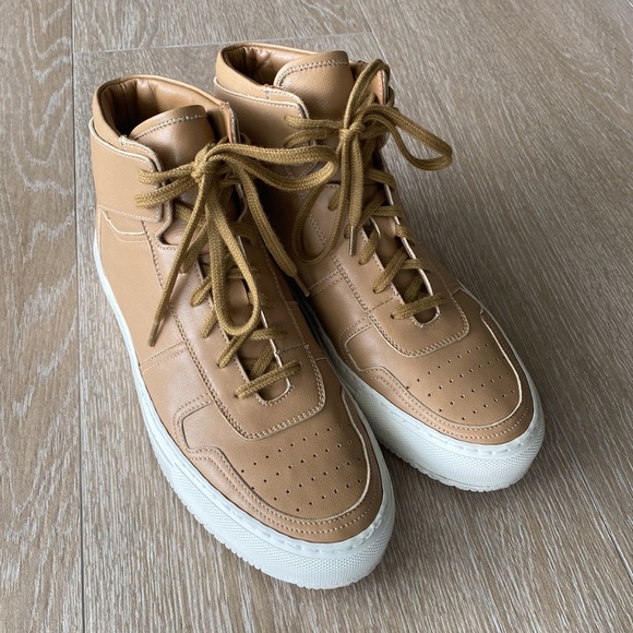 Common Projects mid top leather sneakers, size 37! - Picture 3 of 11